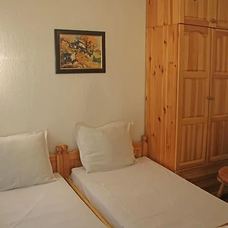Pensiune Ralevi House Katuniște